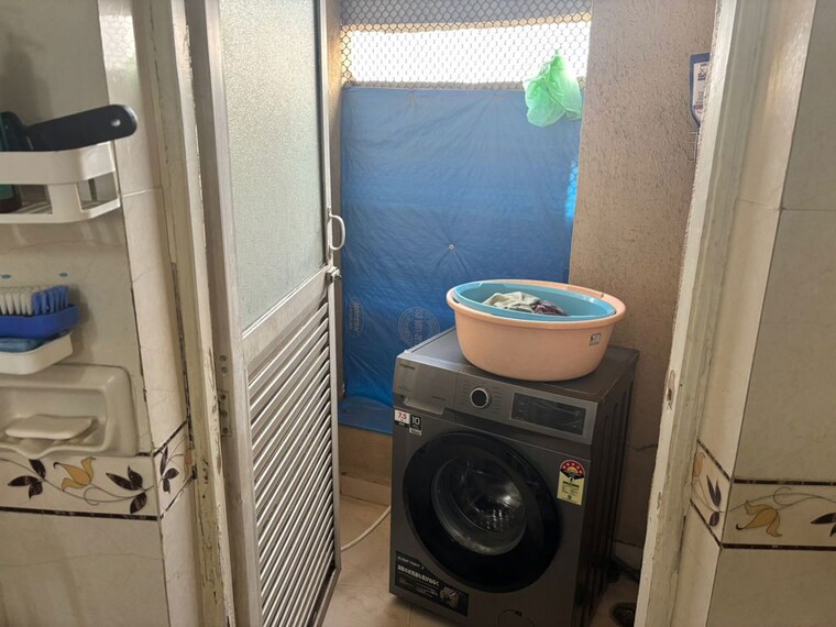 Bathroom, raheja-interface-heights 2 Bedroom 800 Sq.Ft. Apartment In Malad West Mumbai 10000483