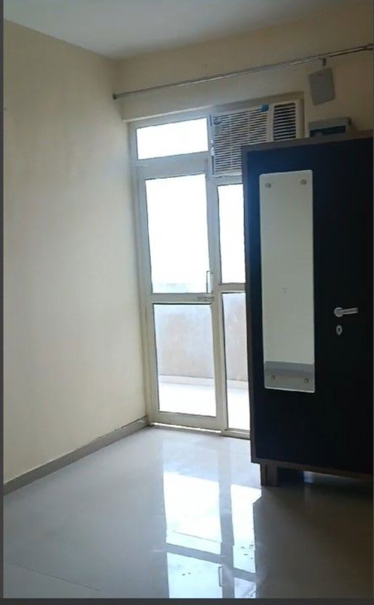 Room, pyramid-heights 2 Bedroom 600 Sq.Ft. Apartment In Sector 85 Gurgaon 10000484