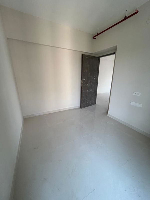 1.5 BHK + Store Room 555 Sq.Ft. Apartment in Kanakia Spaces Zen World