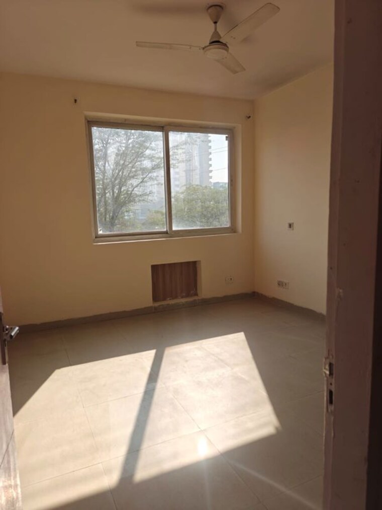 Room, tulip-violet 3 Bedroom 1578 Sq.Ft. Apartment In Sector 69 Gurgaon 10000633