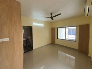 Room in 3 BHK Apartment at Raj Heramb Regalia Residency, Bavdhan – for Rent