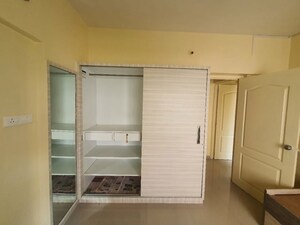 Room in 3 BHK Apartment at Raj Heramb Regalia Residency, Bavdhan – for Rent