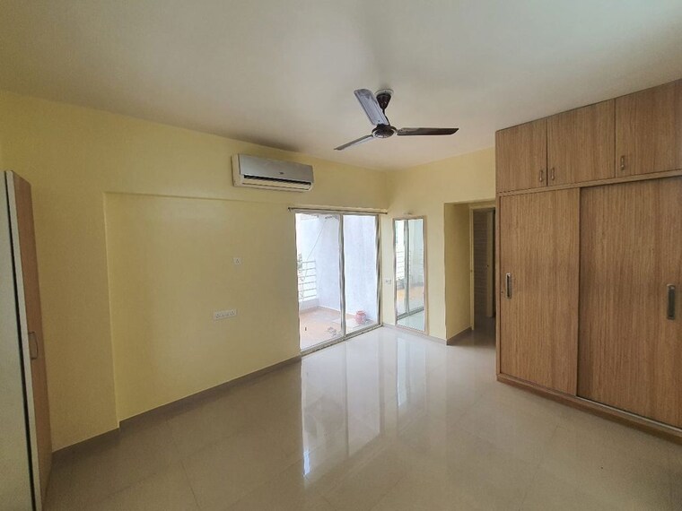 Room, raj-heramb-regalia-residency 3 Bedroom 1500 Sq.Ft. Apartment In Bavdhan Pune 10000360