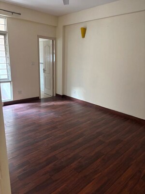 Room in 3 BHK Apartment at Eldeco Mystic Greens, Omicron I Greater Noida – for Rent