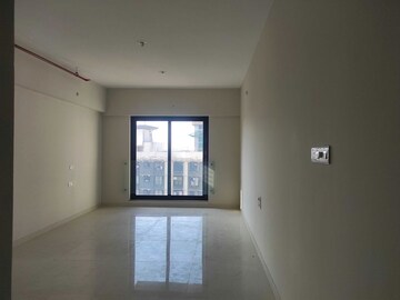 Room in 2 BHK Apartment at Kanakia Spaces Zen World, Kanjurmarg East – for Rent