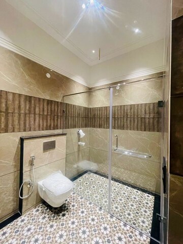 Bathroom in 6 BHK Independent House at Panchkula Urban Estate – for Rent