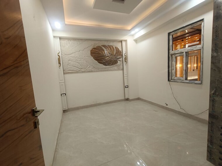 Room, sector 104 2 Bedroom 1200 Sq.Ft. Builder Floor In Sector 104 Noida 10000650