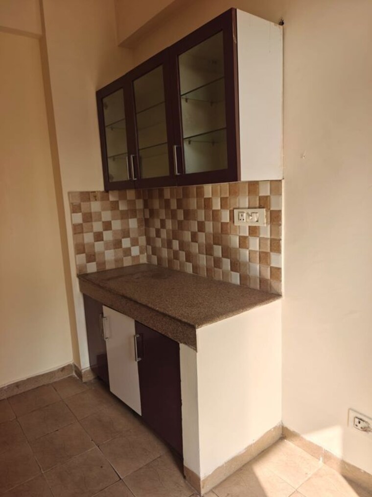 Kitchen, tulip-violet 3 Bedroom 1578 Sq.Ft. Apartment In Sector 69 Gurgaon 10000653