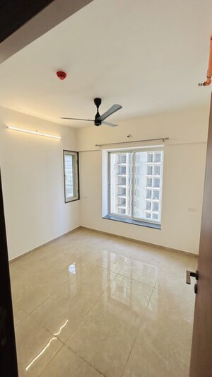 Room in 3 BHK Apartment at Wakad – for Rent