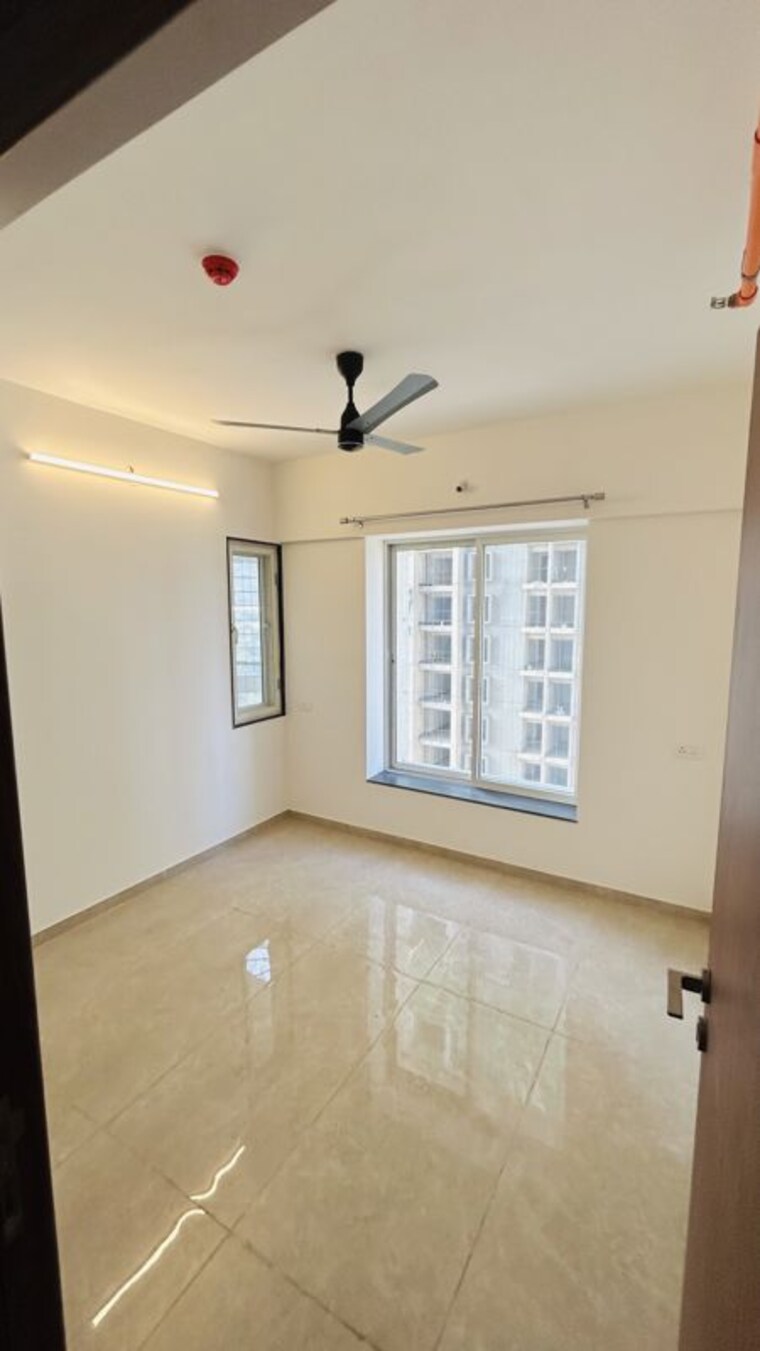 Room, wakad 3 Bedroom 950 Sq.Ft. Apartment In Wakad Pune 9990517