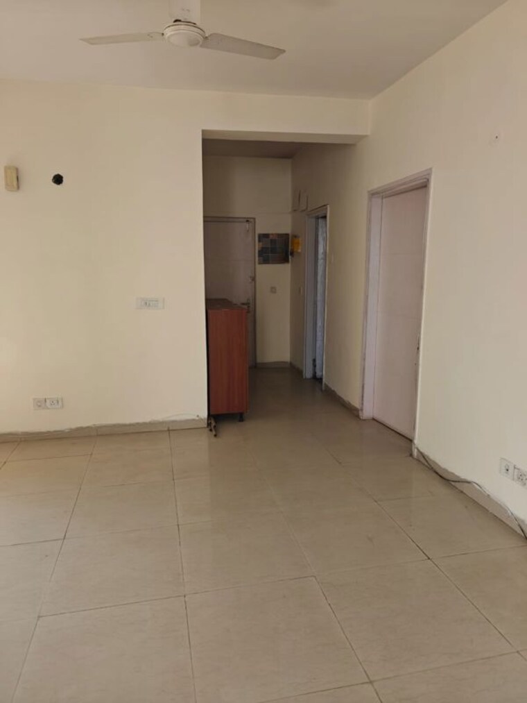 Room, tulip-violet 3 Bedroom 1578 Sq.Ft. Apartment In Sector 69 Gurgaon 10000729
