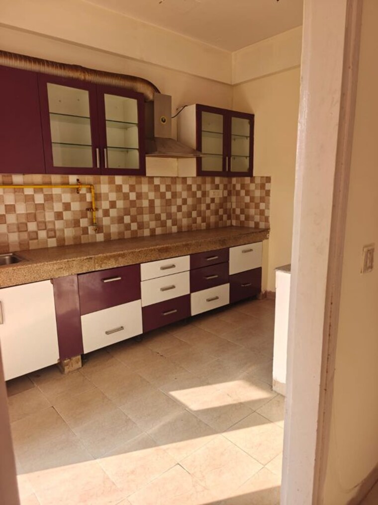 Kitchen, tulip-violet 3 Bedroom 1578 Sq.Ft. Apartment In Sector 69 Gurgaon 10000729