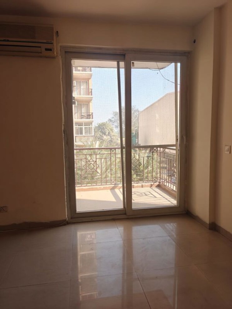 Room, tulip-violet 3 Bedroom 1578 Sq.Ft. Apartment In Sector 69 Gurgaon 10000729