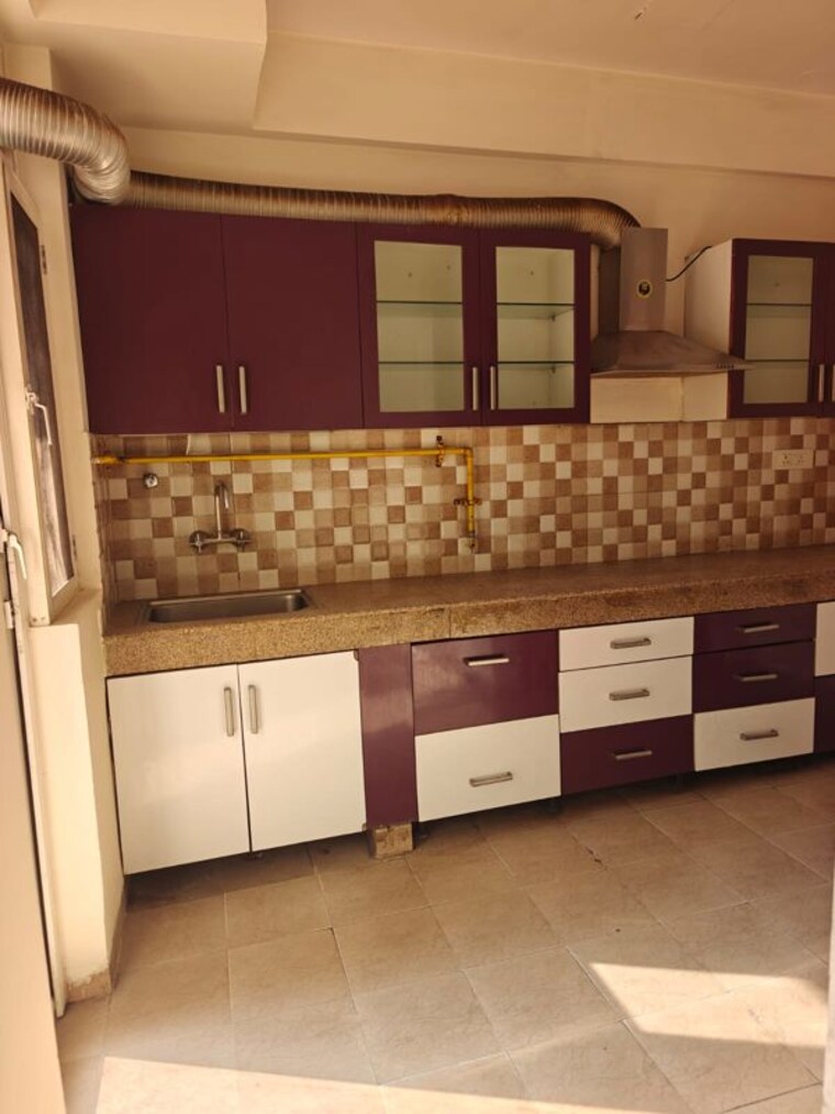 Kitchen, tulip-violet 3 Bedroom 1578 Sq.Ft. Apartment In Sector 69 Gurgaon 10000729