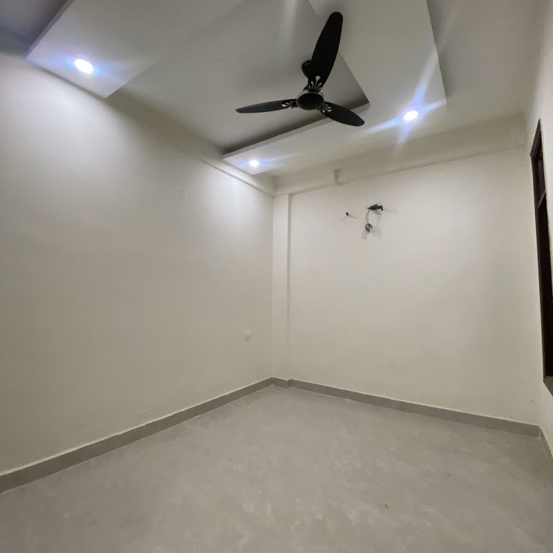 2 BHK + Servant Room Builder Floor For Rent in Chattarpur