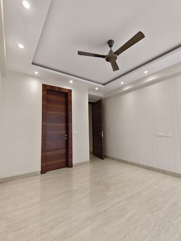 Master Bedroom in 3 BHK Builder Floor at Saket – for Rent