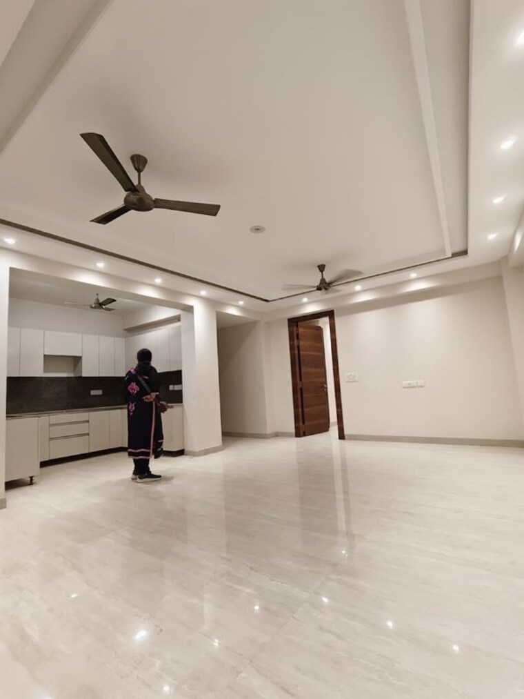 Living Room, saket 3 Bedroom 1800 Sq.Ft. Builder Floor In Saket Delhi 10000776