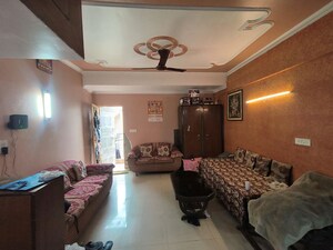 Living Room in 2 BHK Independent House at Rwa Jalvayu Vihar Noida, Sector 25 – for Rent