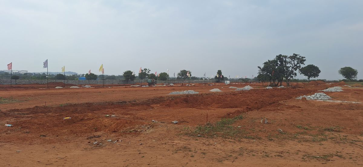 Plot For Sale in Nadergul