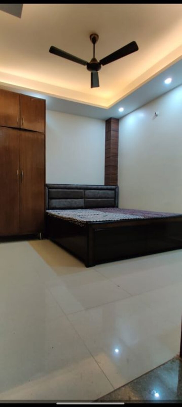 Room, saket 1 RK 400 Sq.Ft. Builder Floor In Saket Delhi 10000825