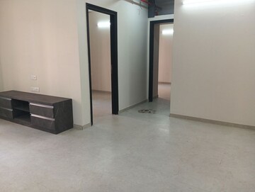 Room in 2 BHK Apartment at Dosti West County, Balkum Pada – for Rent