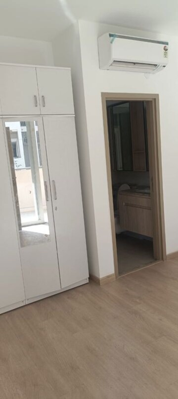 Building Lobby in 3.5 BHK Apartment at DLF Gardencity Enclave, Sector 93 – for Rent