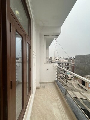 Balcony in 1 BHK Builder Floor at Saket – for Rent