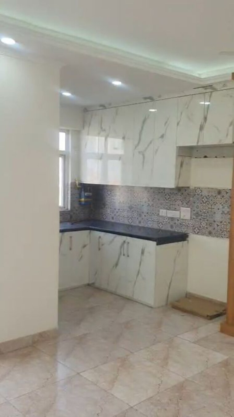 Kitchen, rise-organic-homes 3.5 Bedroom 1733 Sq.Ft. Apartment In Mahurali Ghaziabad 10001118