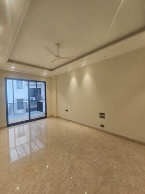 Room in 2 BHK Apartment at Safdarjung Enclave – for Rent