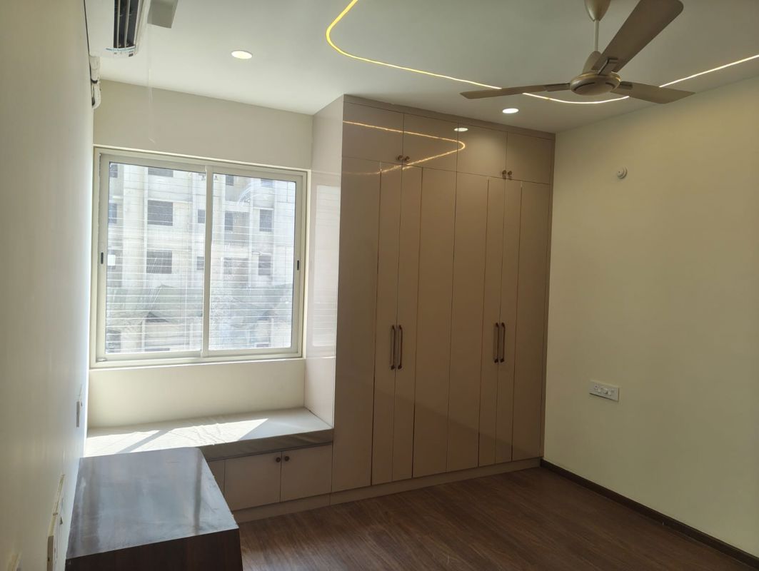 3 BHK + Pooja Room Apartment For Rent in Aurobindo The Regent