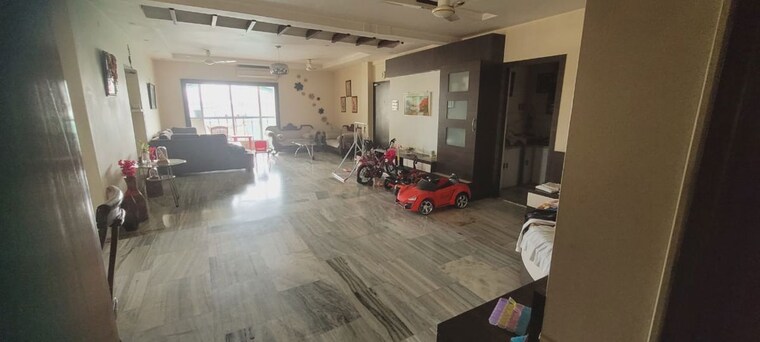  Parking, ballygunge 4 Bedroom 2880 Sq.Ft. Apartment In Ballygunge Kolkata 10000835