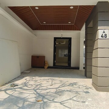 Room in 4 BHK Apartment at RK-CPR Bella Vista, Nallagandla – for Rent