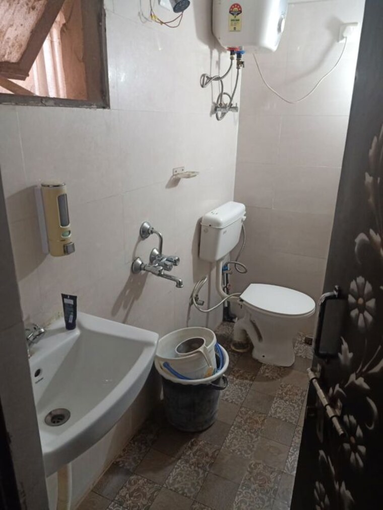 Team Area, amolik-sankalp 3 Bedroom 645 Sq.Ft. Apartment In Sector 85 Faridabad 10001088
