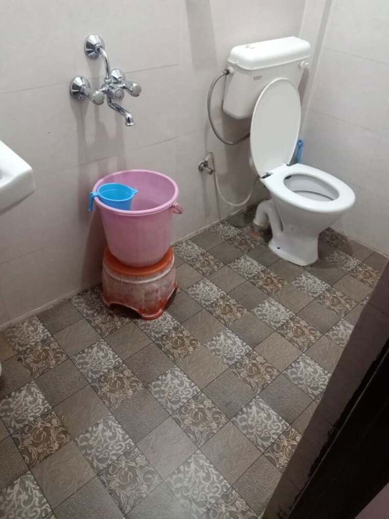 Bathroom, amolik-sankalp 3 Bedroom 645 Sq.Ft. Apartment In Sector 85 Faridabad 10001088
