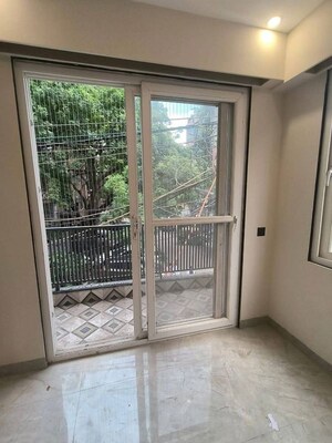 Room in 3 BHK Builder Floor at Saket – for Rent