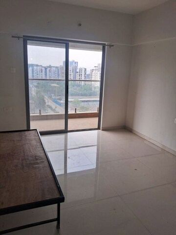 Room in 2 BHK Apartment at Kakkad Madhuban, Balewadi – for Rent