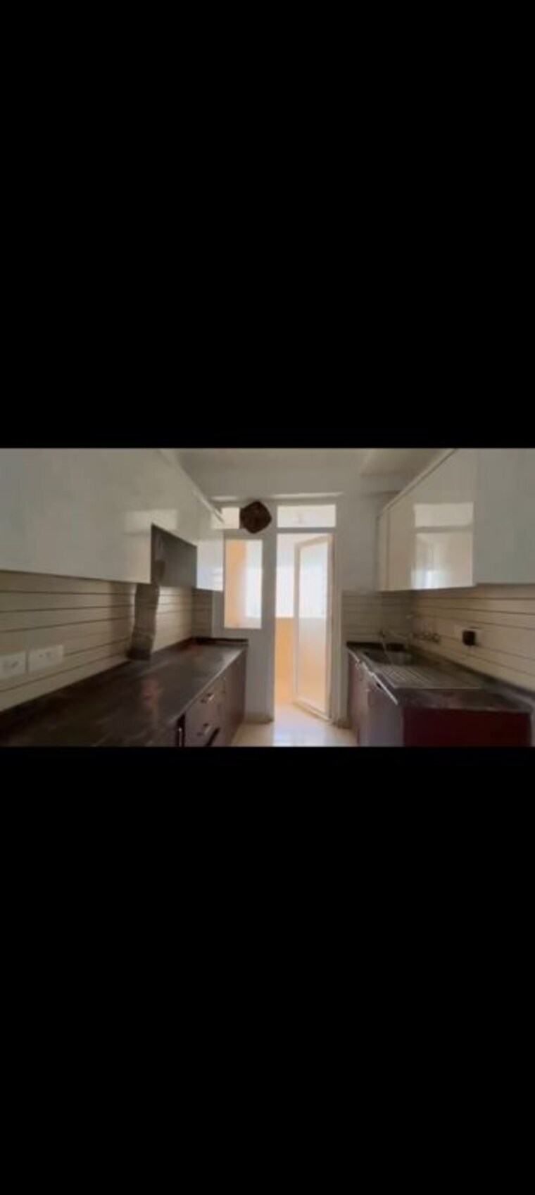 Bathroom, amrapali-silicon-city 2.5 Bedroom 1180 Sq.Ft. Apartment In Sector 76 Noida 10001256