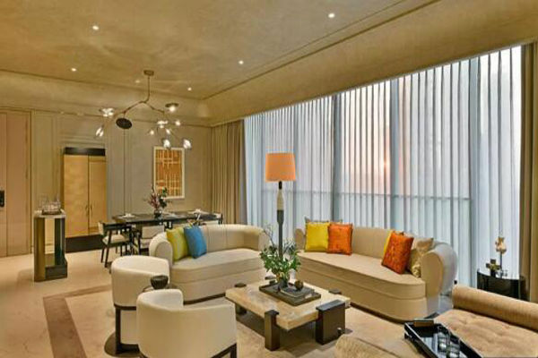 3 BHK + Servant Room Apartment For Sale in Rustomjee Crown