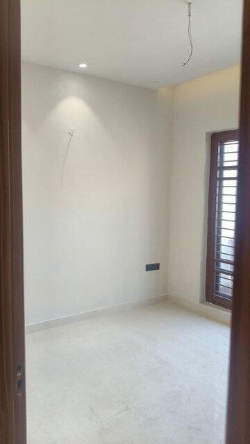 Room in 4 BHK Villa at Aura Homes, Patiala Road – for Sale