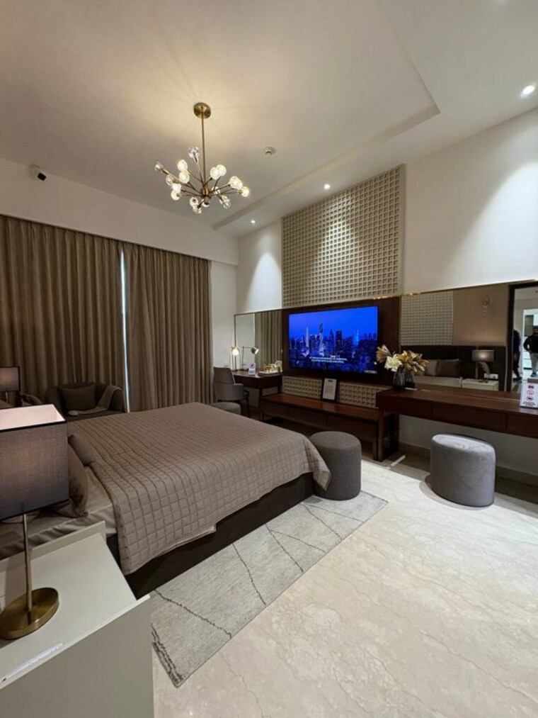 Bedroom, signature-global-cloverdale 4 Bedroom 3480 Sq.Ft. Apartment In Sector 71 Gurgaon 10001282