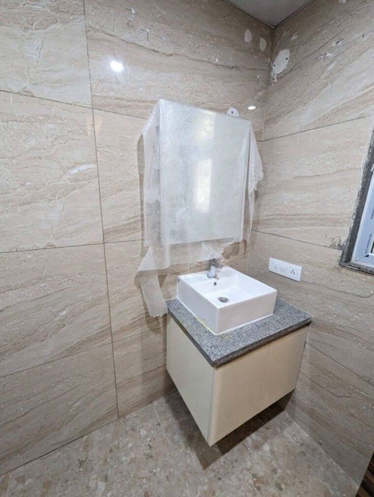 Bathroom, saket 2 Bedroom 1000 Sq.Ft. Builder Floor In Saket Delhi 10001446