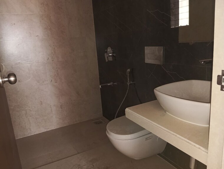 Bathroom, dosti-west-county 2 Bedroom 628 Sq.Ft. Apartment In Balkum Pada Thane 10001462