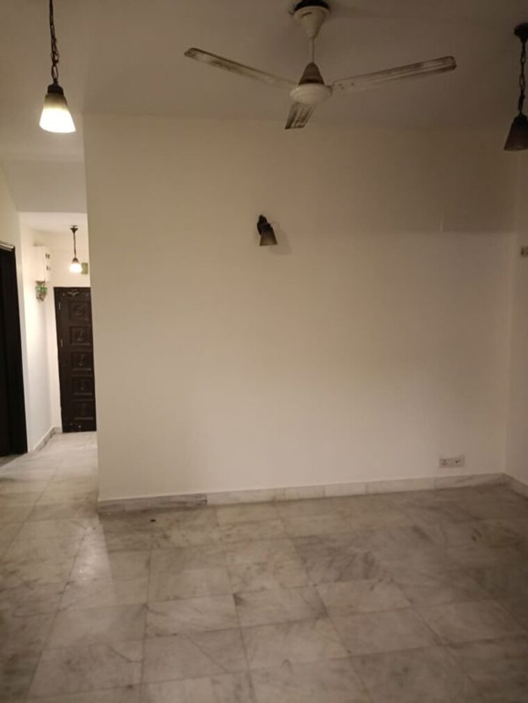 Room, greater kailash ii 3 Bedroom 2700 Sq.Ft. Builder Floor In Greater Kailash ii Delhi 10001487