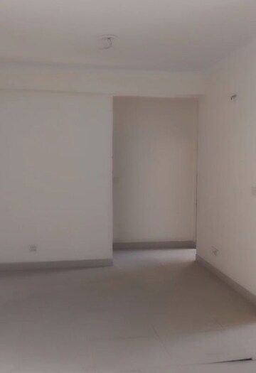 Room in 3.5 BHK Apartment at Sanchar Residency, Raj Nagar Extension – for Sale