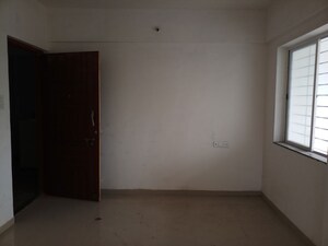 Room in 1 BHK Apartment at Nayan Galaxy, Hadapsar – for Rent