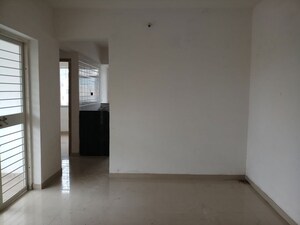 Room in 1 BHK Apartment at Nayan Galaxy, Hadapsar – for Rent