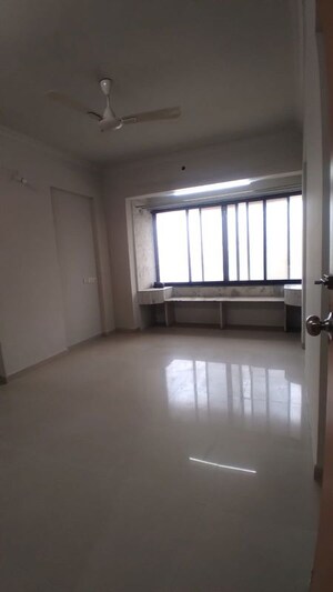 Room in 3 BHK Apartment at Charkop Kshitij CHS, Kandivali West – for Rent