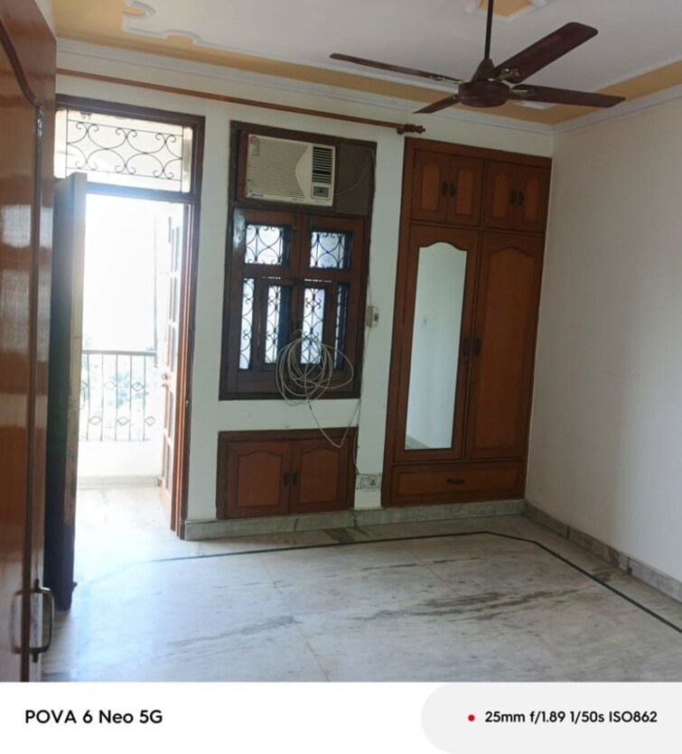 Room, dwarka 3 Bedroom 1600 Sq.Ft. Apartment In Dwarka Delhi 10001622