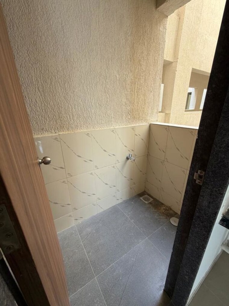 Bathroom, kolte-patil-life-republic-16th-avenue-arezo 2 Bedroom 700 Sq.Ft. Apartment In Hinjewadi Pune 10001465
