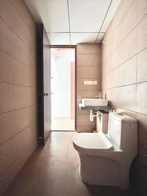 Bathroom in 2 BHK Apartment at Kalpataru Immensa, Kolshet Road – for Sale